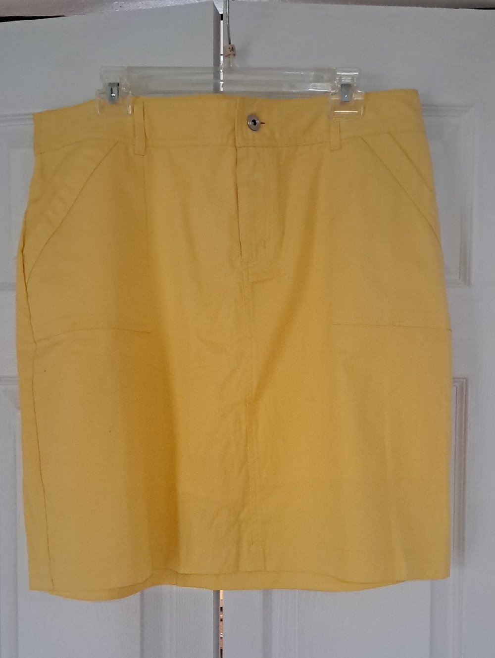 NWT Christopher Banks Butter Yellow SKORT. Sz 14W